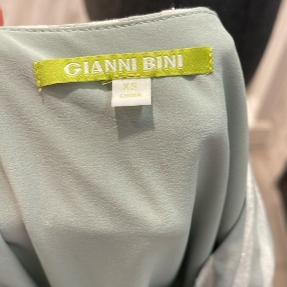 Gianni Bini sage and ivory stripped dress size X-small - Picture 2 of 6